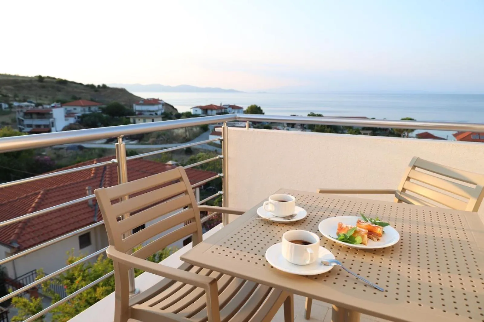 Molon Lave Hotel Nea Roda 0*,  Greece