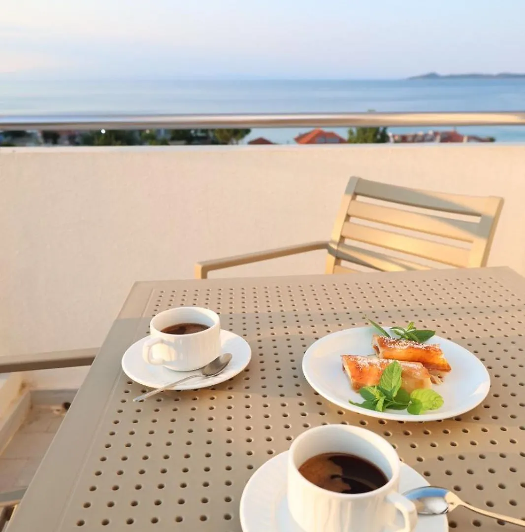 Molon Lave Hotel Nea Roda 0*,