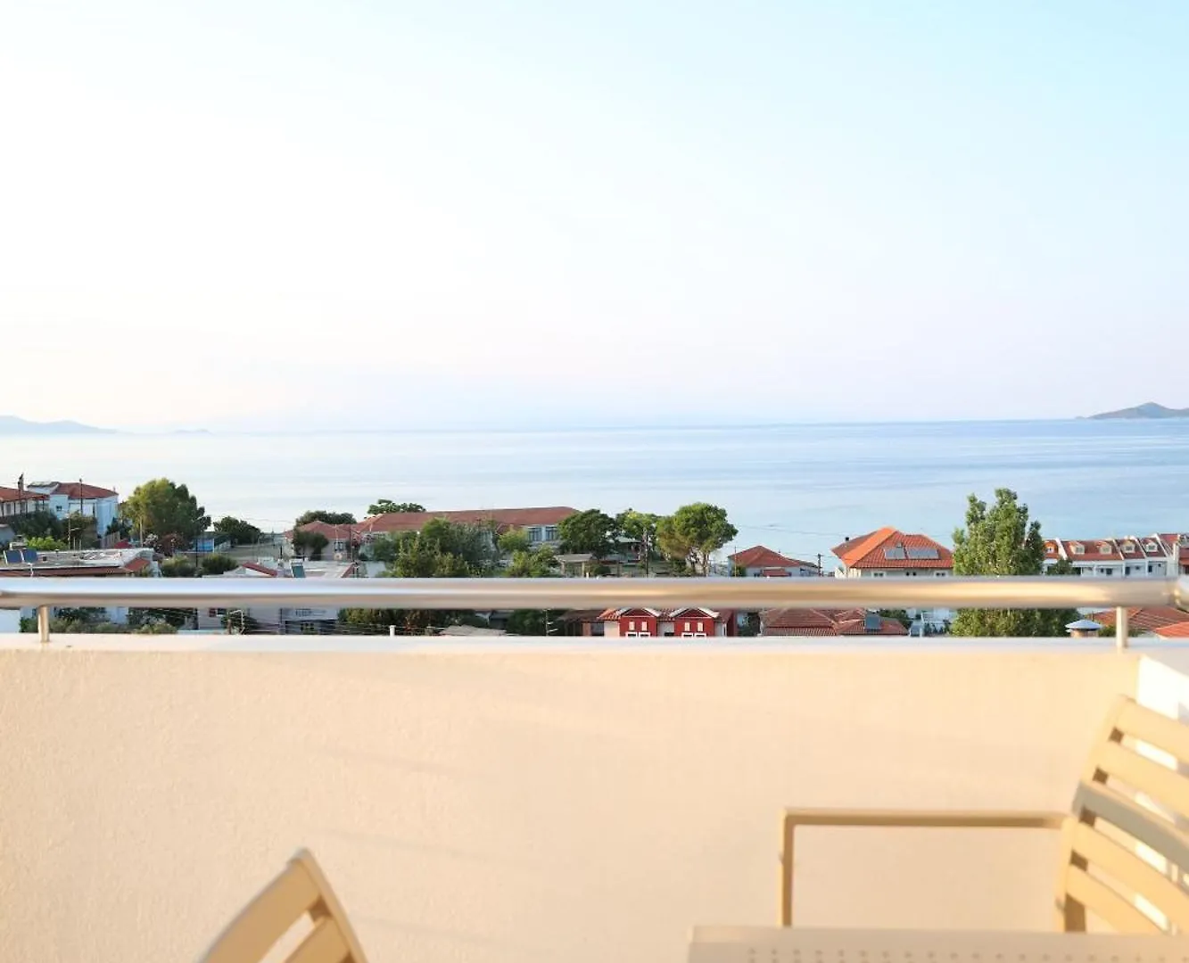Molon Lave Hotel Nea Roda