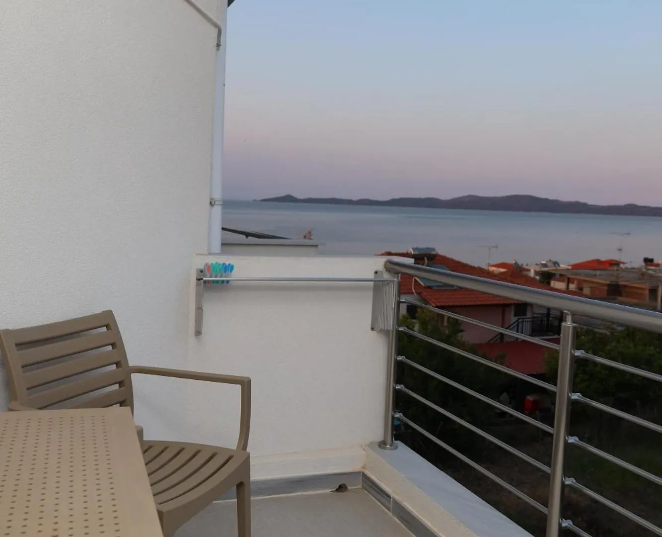 Molon Lave Hotel Nea Roda