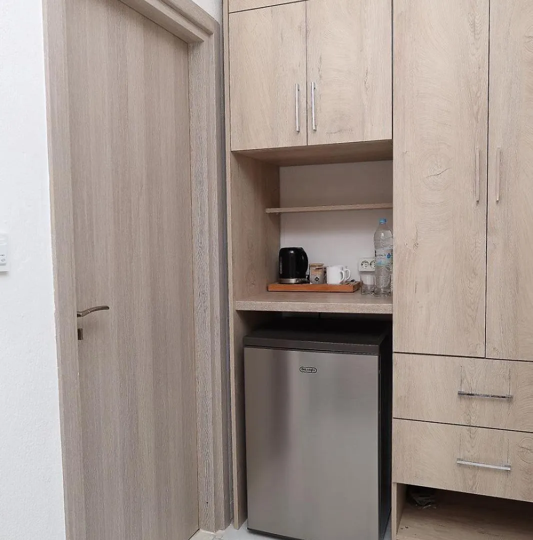 Molon Lave Hotel Nea Roda