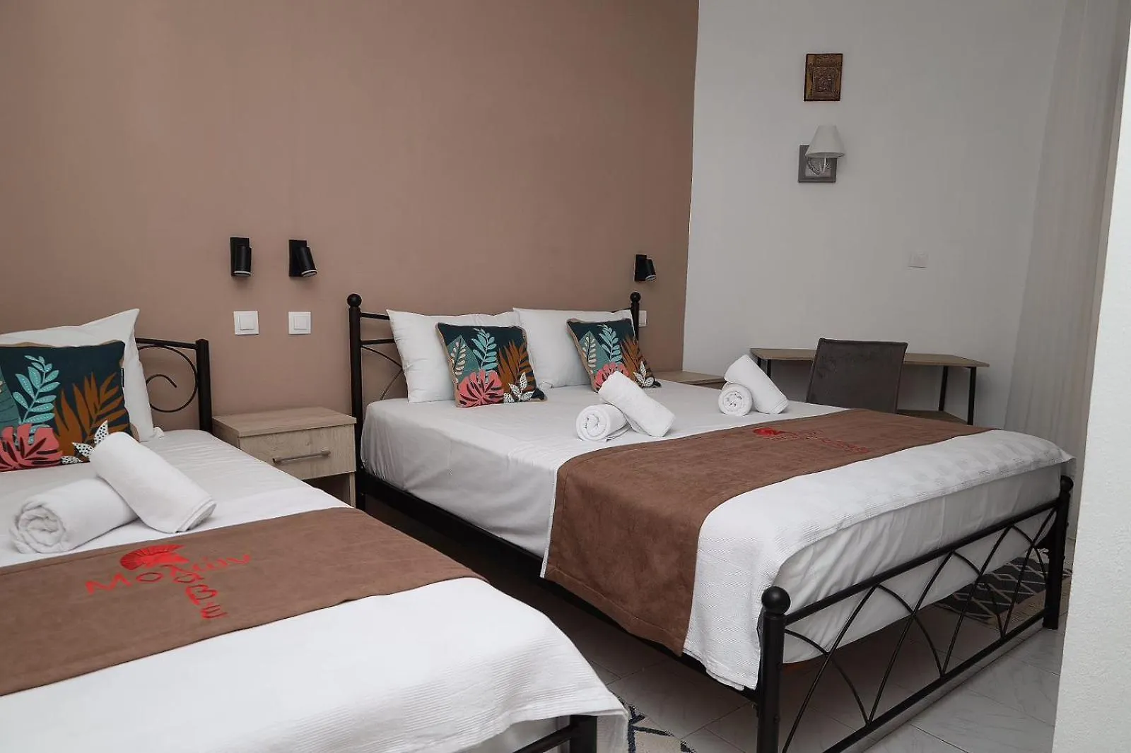 Hotel Molon Lave Nea Roda